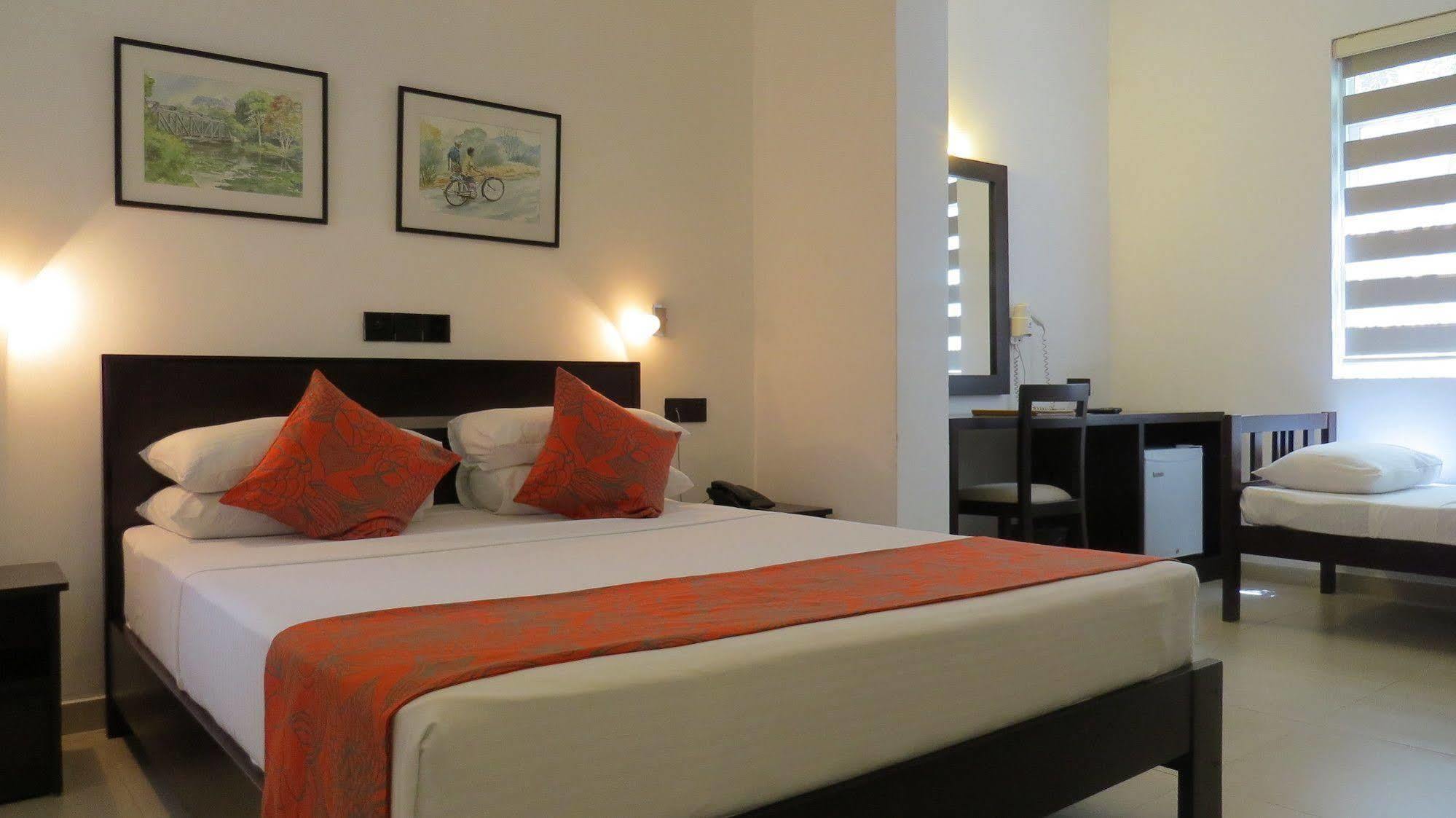 Bed and Breakfast Chapelton House Colombo Exterior foto